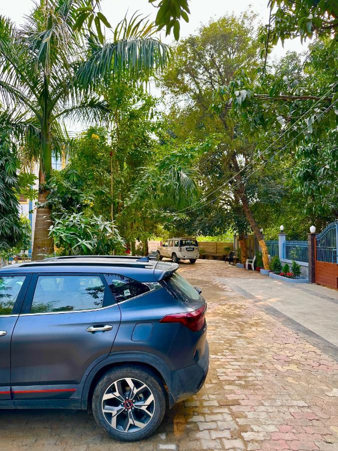 Kaashi Flora Villa Varanasi Exterior photo