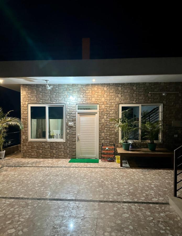 Kaashi Flora Villa Varanasi Exterior photo