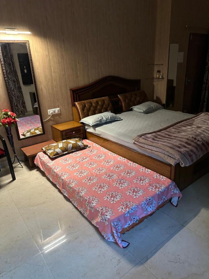 Kaashi Flora Villa Varanasi Exterior photo